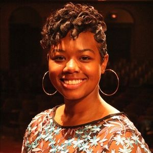 Meet your Posher, Danitra